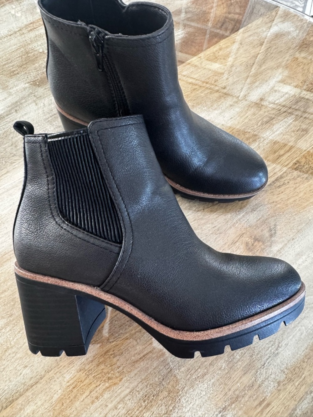 Naturalizer Black Leather-Look Chunky Heel Chelsea Booties